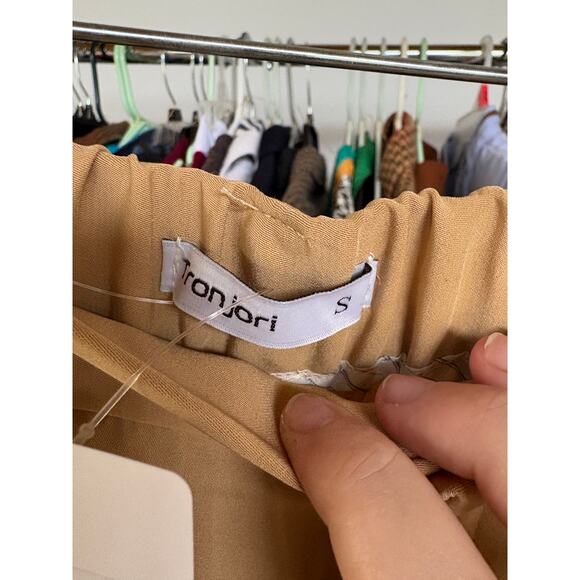 NWT Tronjori Wide Leg Tan Dress Pants Beige Sand Long Slacks Workwear Size Small - Picture 3 of 6